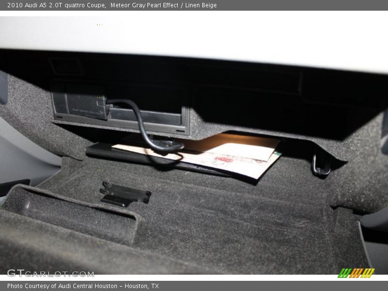 Meteor Gray Pearl Effect / Linen Beige 2010 Audi A5 2.0T quattro Coupe