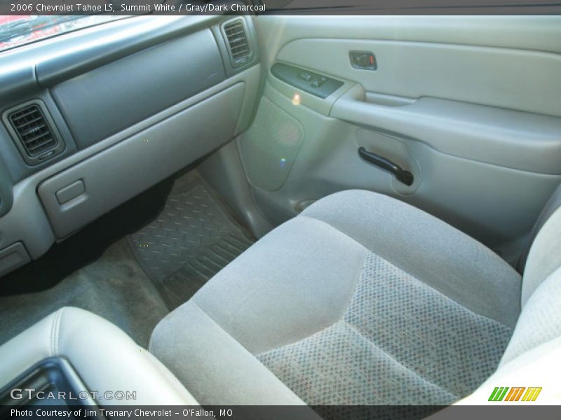 Summit White / Gray/Dark Charcoal 2006 Chevrolet Tahoe LS
