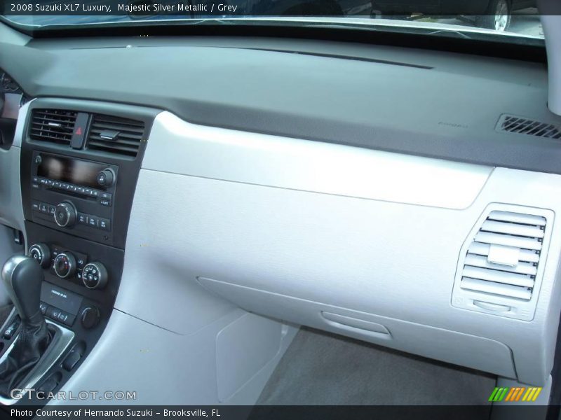 Majestic Silver Metallic / Grey 2008 Suzuki XL7 Luxury
