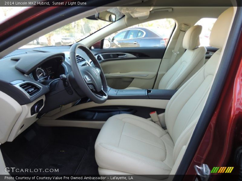 Front Seat of 2014 MKZ Hybrid