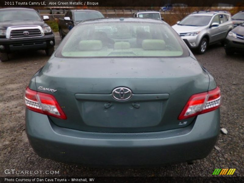 Aloe Green Metallic / Bisque 2011 Toyota Camry LE