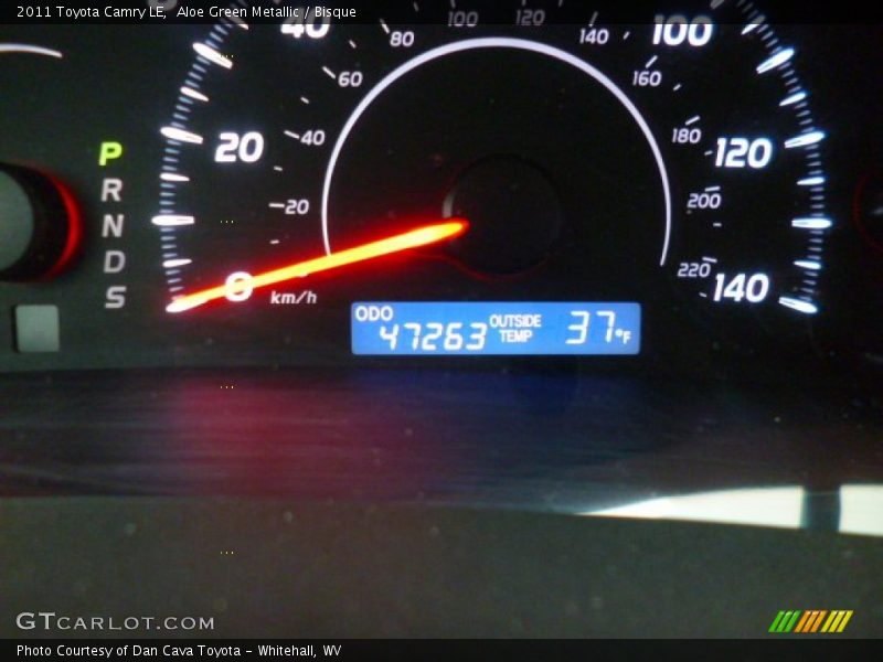 Aloe Green Metallic / Bisque 2011 Toyota Camry LE