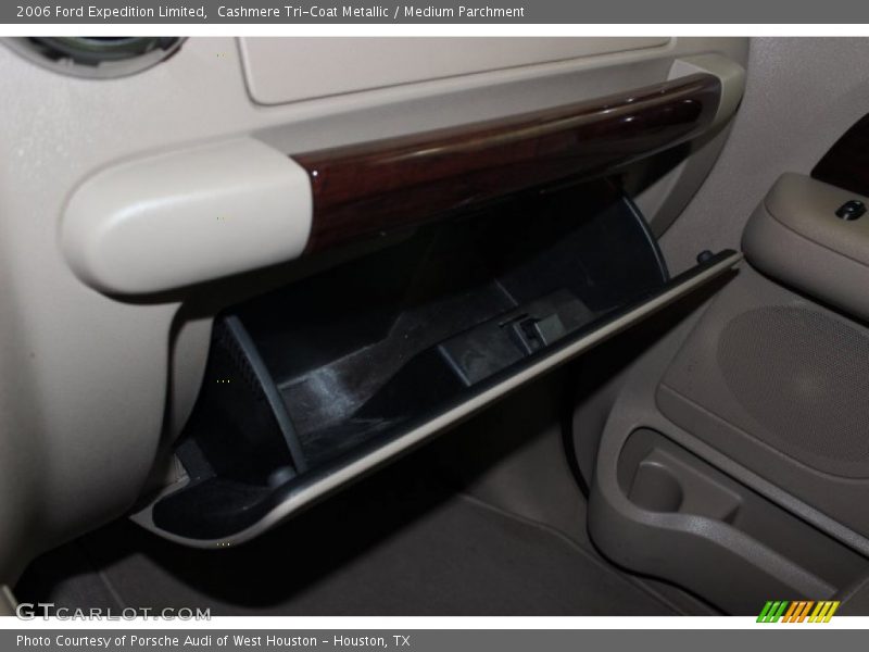 Cashmere Tri-Coat Metallic / Medium Parchment 2006 Ford Expedition Limited