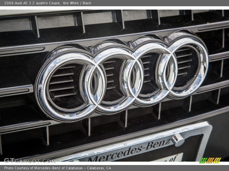Ibis White / Black 2009 Audi A5 3.2 quattro Coupe