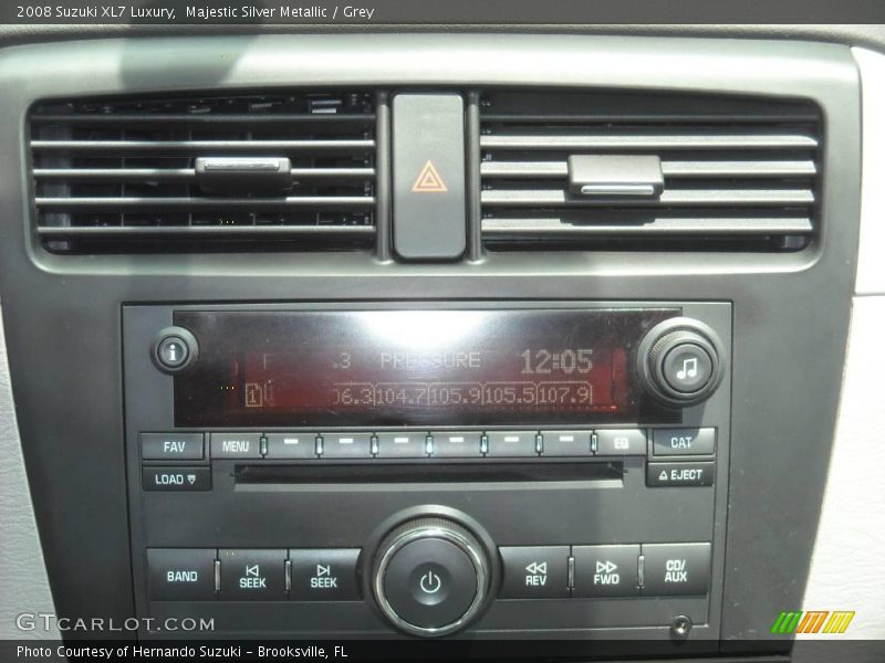 Majestic Silver Metallic / Grey 2008 Suzuki XL7 Luxury