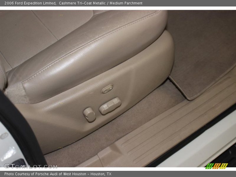 Cashmere Tri-Coat Metallic / Medium Parchment 2006 Ford Expedition Limited