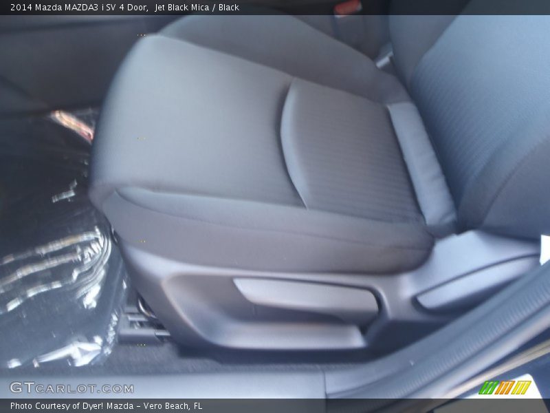Jet Black Mica / Black 2014 Mazda MAZDA3 i SV 4 Door