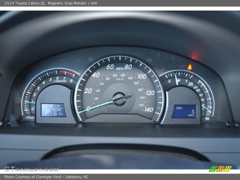 Magnetic Gray Metallic / Ash 2014 Toyota Camry LE