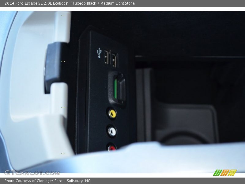 Tuxedo Black / Medium Light Stone 2014 Ford Escape SE 2.0L EcoBoost