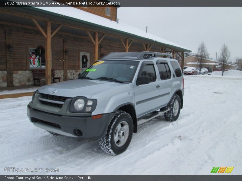 Silver Ice Metallic / Gray Celadon 2002 Nissan Xterra XE V6 4x4