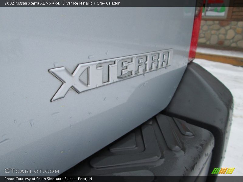 Silver Ice Metallic / Gray Celadon 2002 Nissan Xterra XE V6 4x4