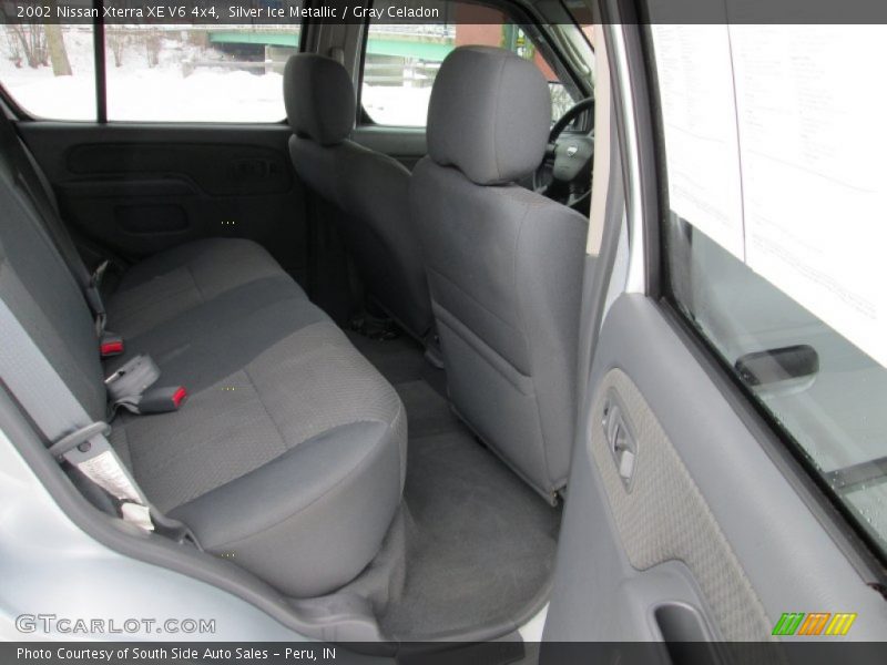 Silver Ice Metallic / Gray Celadon 2002 Nissan Xterra XE V6 4x4