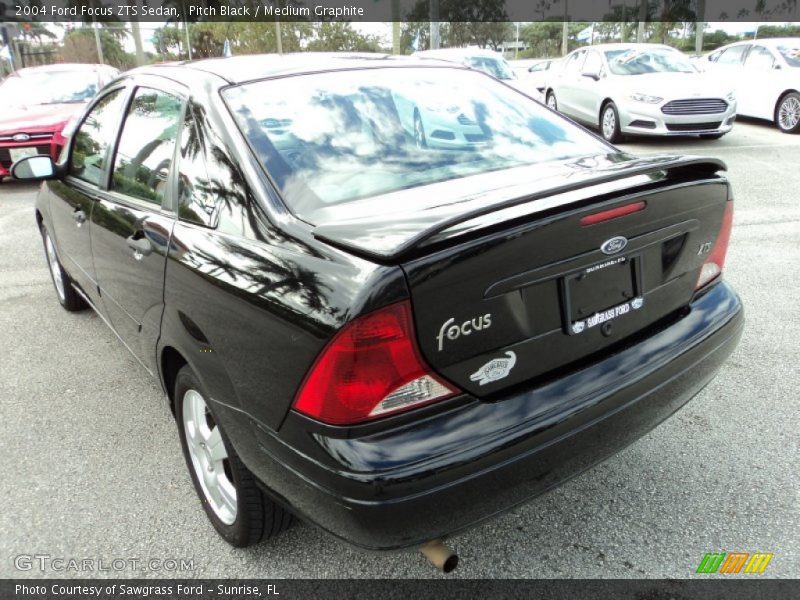 Pitch Black / Medium Graphite 2004 Ford Focus ZTS Sedan