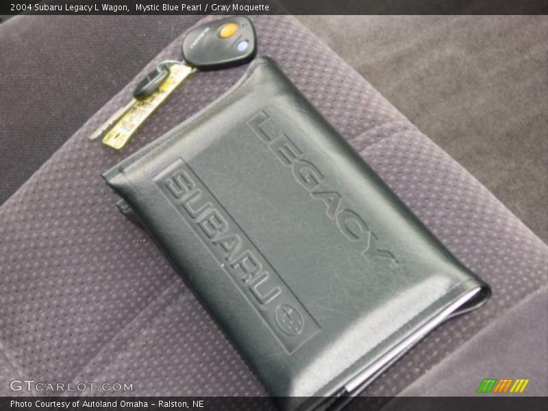 Mystic Blue Pearl / Gray Moquette 2004 Subaru Legacy L Wagon