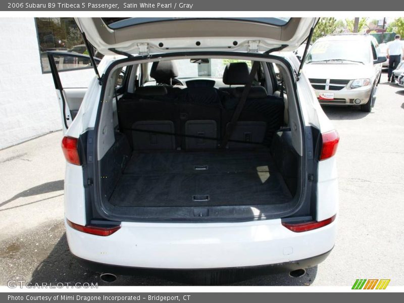 Satin White Pearl / Gray 2006 Subaru B9 Tribeca 5 Passenger