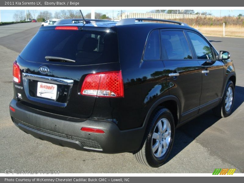 Ebony Black / Beige 2011 Kia Sorento LX