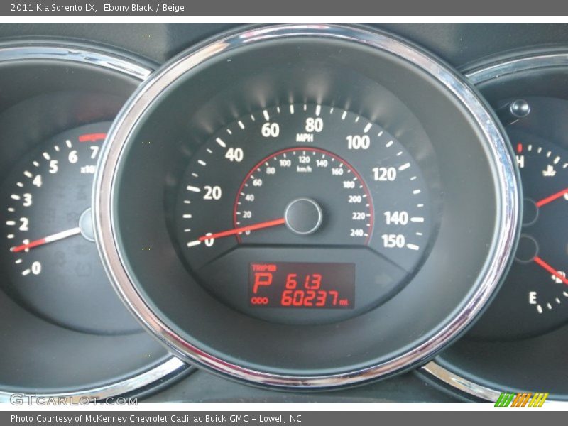 Ebony Black / Beige 2011 Kia Sorento LX