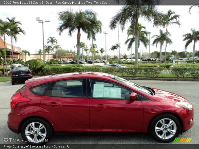 Red Candy Metallic / Two-Tone Sport 2012 Ford Focus SE Sport 5-Door