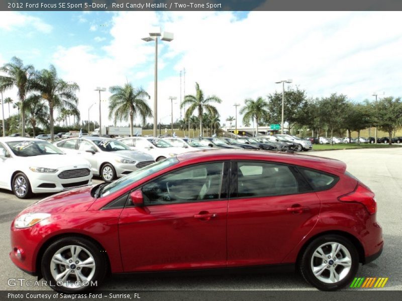 Red Candy Metallic / Two-Tone Sport 2012 Ford Focus SE Sport 5-Door