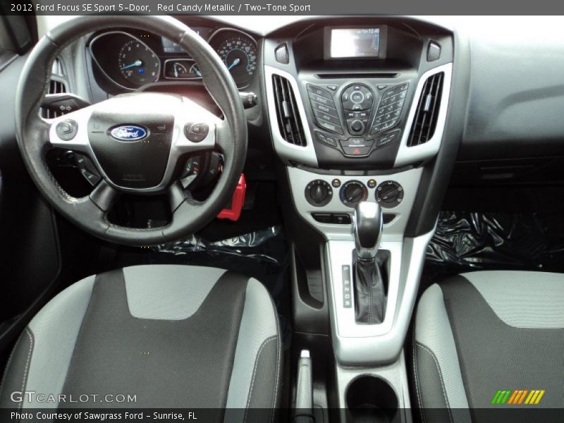 Red Candy Metallic / Two-Tone Sport 2012 Ford Focus SE Sport 5-Door