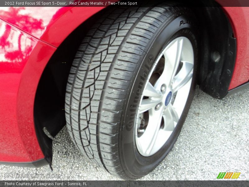 Red Candy Metallic / Two-Tone Sport 2012 Ford Focus SE Sport 5-Door