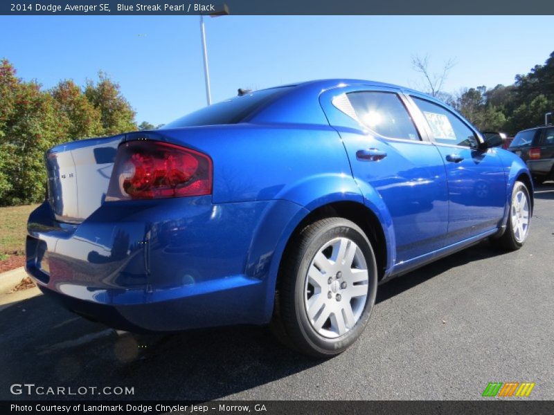 Blue Streak Pearl / Black 2014 Dodge Avenger SE
