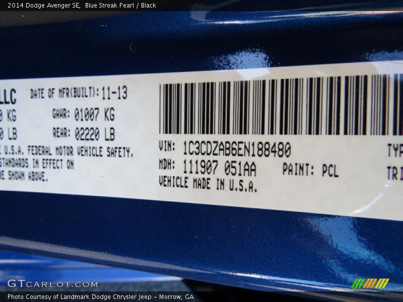 Blue Streak Pearl / Black 2014 Dodge Avenger SE