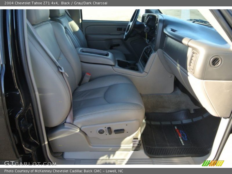 Black / Gray/Dark Charcoal 2004 Chevrolet Tahoe Z71 4x4