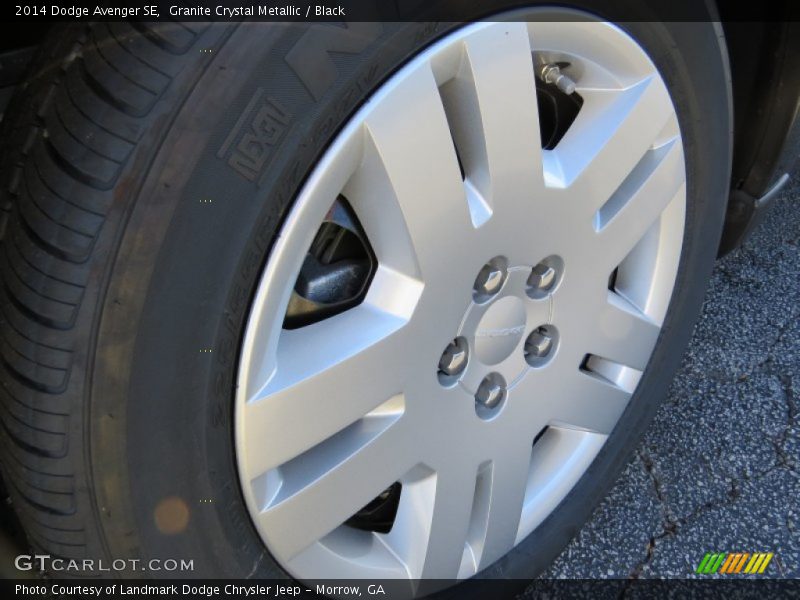 Granite Crystal Metallic / Black 2014 Dodge Avenger SE