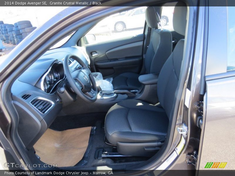 Granite Crystal Metallic / Black 2014 Dodge Avenger SE