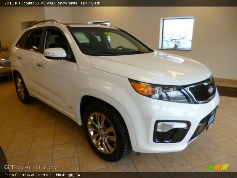 Snow White Pearl / Black 2011 Kia Sorento SX V6 AWD
