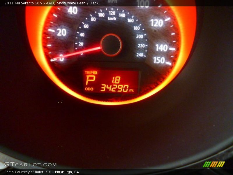 Snow White Pearl / Black 2011 Kia Sorento SX V6 AWD