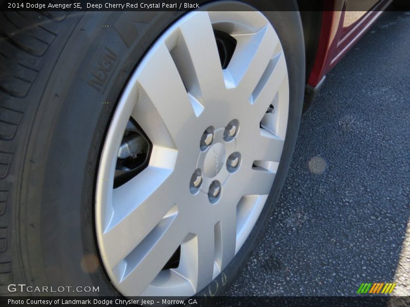 Deep Cherry Red Crystal Pearl / Black 2014 Dodge Avenger SE