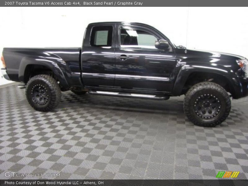 Black Sand Pearl / Graphite Gray 2007 Toyota Tacoma V6 Access Cab 4x4
