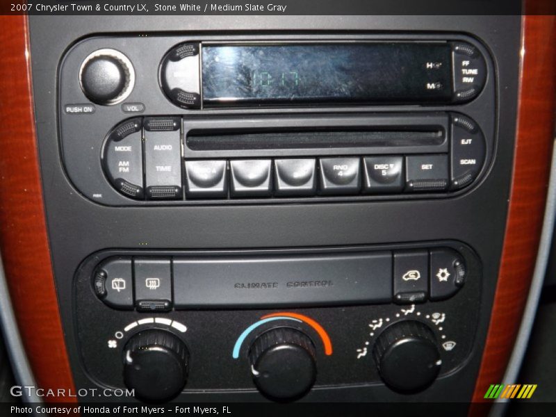 Stone White / Medium Slate Gray 2007 Chrysler Town & Country LX
