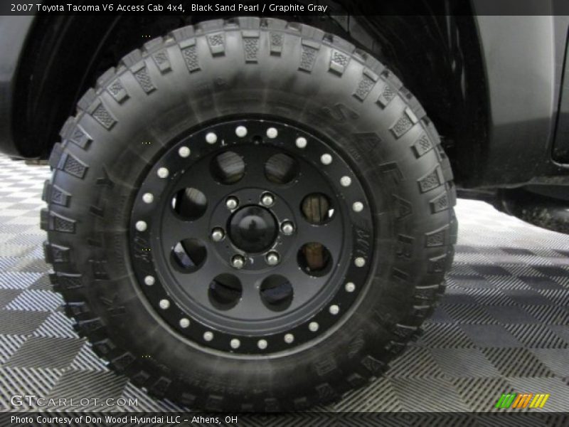 Black Sand Pearl / Graphite Gray 2007 Toyota Tacoma V6 Access Cab 4x4