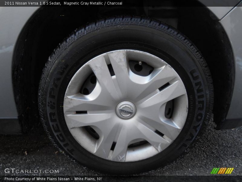 Magnetic Gray Metallic / Charcoal 2011 Nissan Versa 1.8 S Sedan