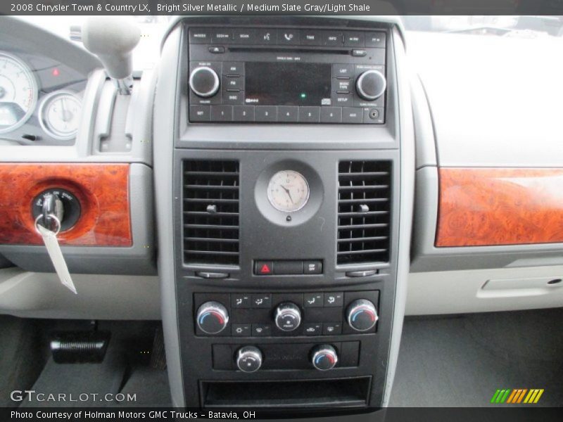 Bright Silver Metallic / Medium Slate Gray/Light Shale 2008 Chrysler Town & Country LX
