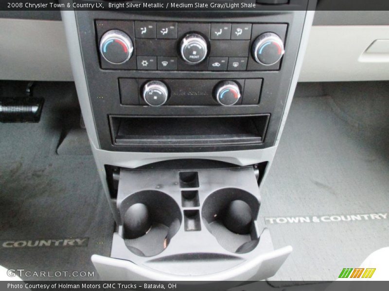 Bright Silver Metallic / Medium Slate Gray/Light Shale 2008 Chrysler Town & Country LX
