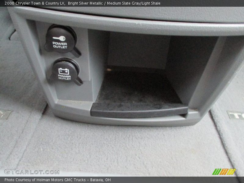 Bright Silver Metallic / Medium Slate Gray/Light Shale 2008 Chrysler Town & Country LX