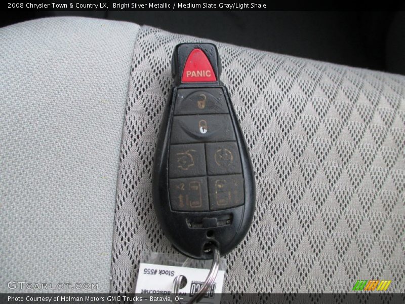 Bright Silver Metallic / Medium Slate Gray/Light Shale 2008 Chrysler Town & Country LX