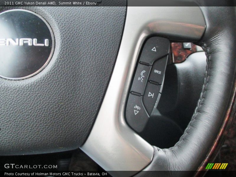 Summit White / Ebony 2011 GMC Yukon Denali AWD