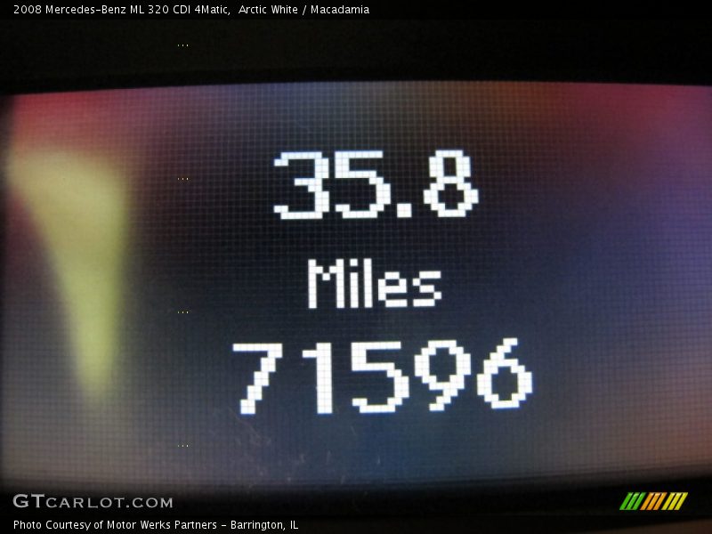 Arctic White / Macadamia 2008 Mercedes-Benz ML 320 CDI 4Matic