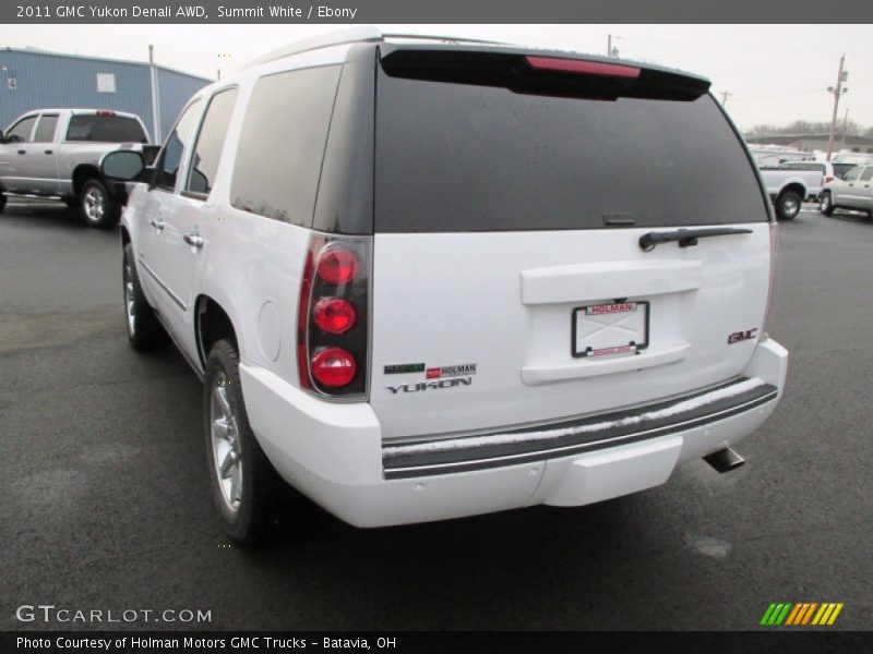 Summit White / Ebony 2011 GMC Yukon Denali AWD