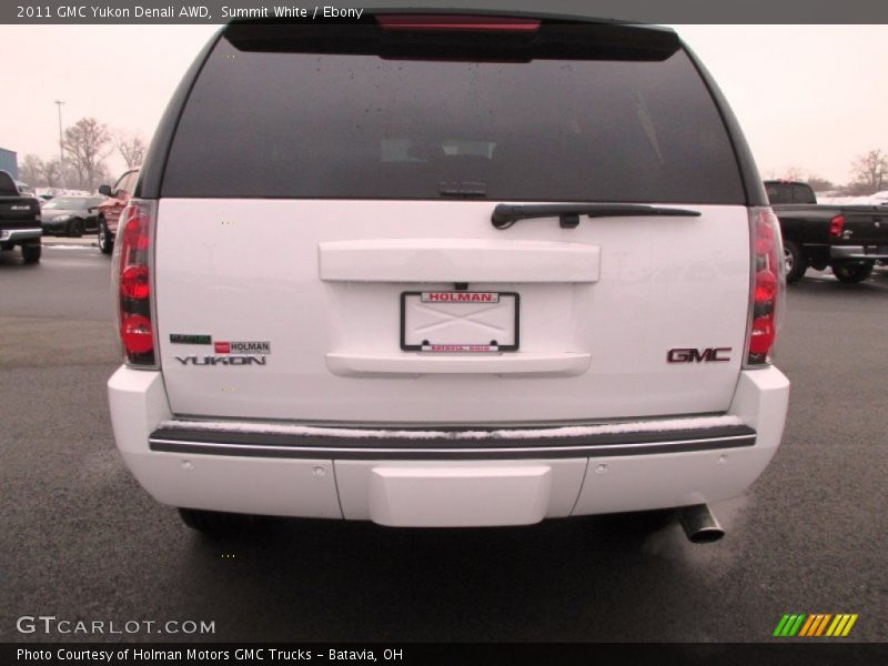 Summit White / Ebony 2011 GMC Yukon Denali AWD