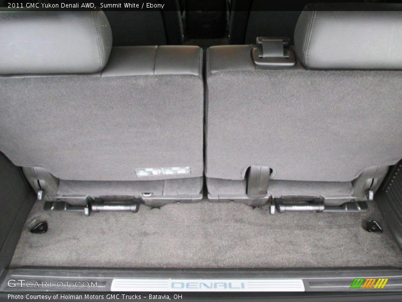 Summit White / Ebony 2011 GMC Yukon Denali AWD