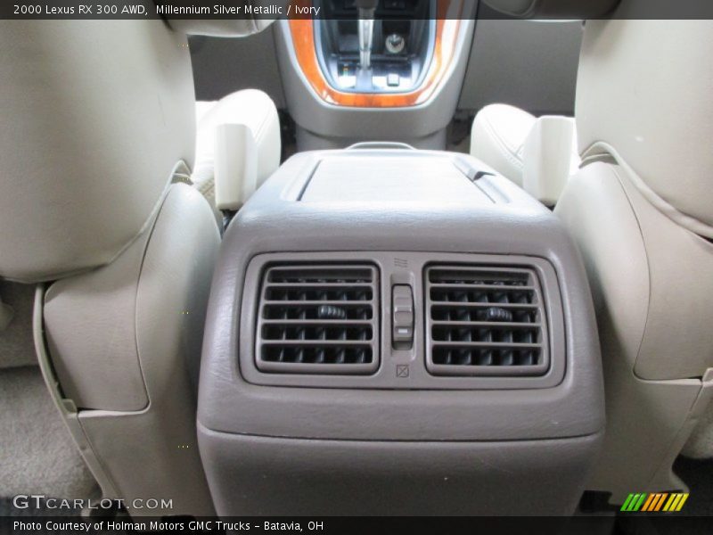 Millennium Silver Metallic / Ivory 2000 Lexus RX 300 AWD
