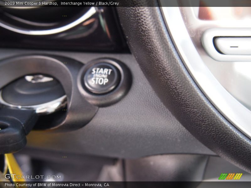 Interchange Yellow / Black/Grey 2009 Mini Cooper S Hardtop