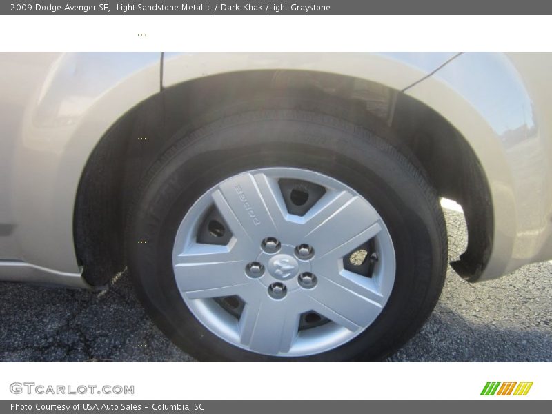 Light Sandstone Metallic / Dark Khaki/Light Graystone 2009 Dodge Avenger SE