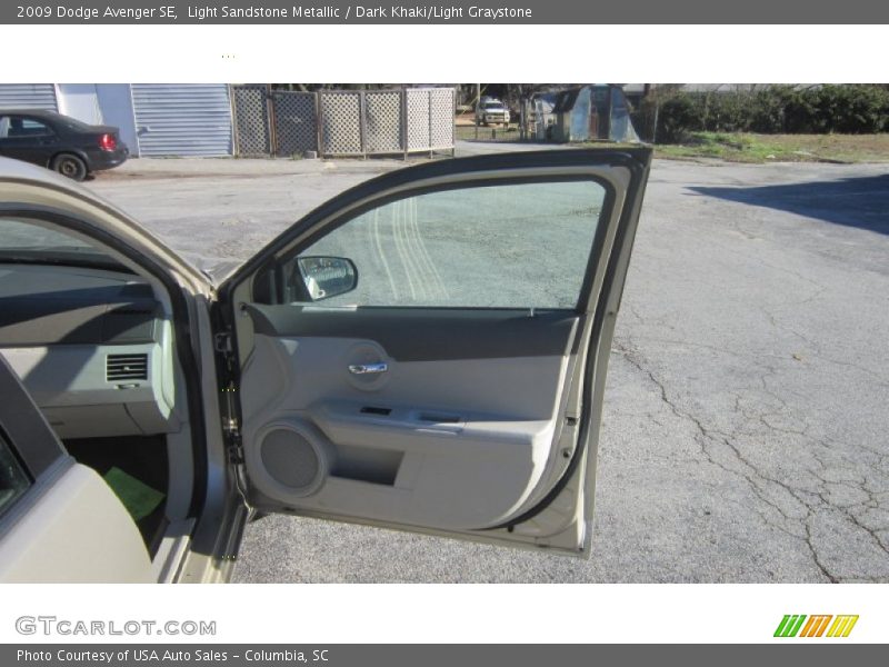 Light Sandstone Metallic / Dark Khaki/Light Graystone 2009 Dodge Avenger SE